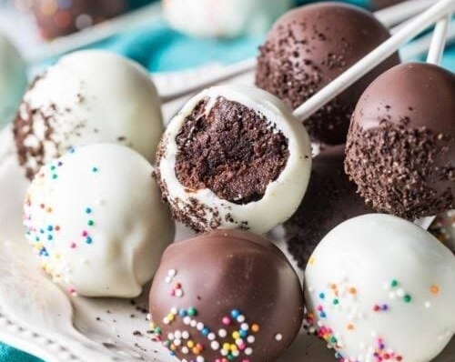 Easy Cake Pops Recipe And Flavor Ideas top view