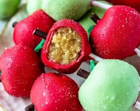 Easy No Bake Pencil and Apple Cake Pops top view