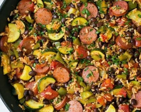 Easy Zucchini and Smoked Sausage Skillet Dinner top view